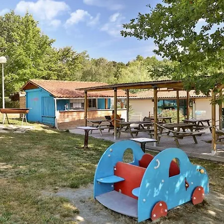 Mobil-home Spacieux Pour 9 Pers. - Api-1-52-1993 Thiviers