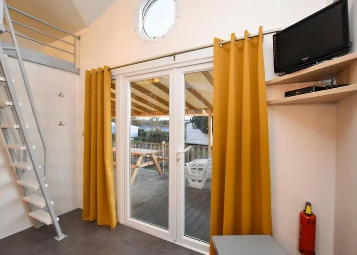 Mobil-home Spacieux Pour 9 Pers. - Api-1-52-1993 * Thiviers