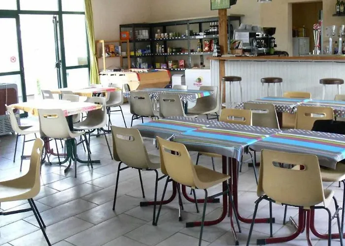 Mobil-home Spacieux Pour 9 Pers. - Api-1-52-1993 Camping Thiviers