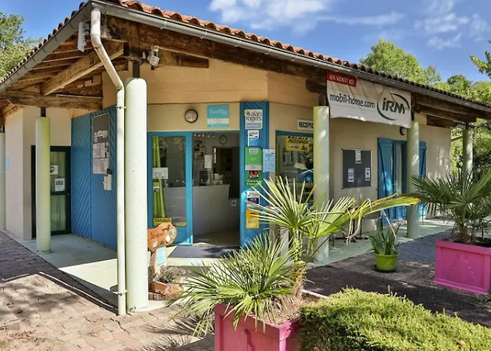Mobil-home Spacieux Pour 9 Pers. - Api-1-52-1993 Thiviers